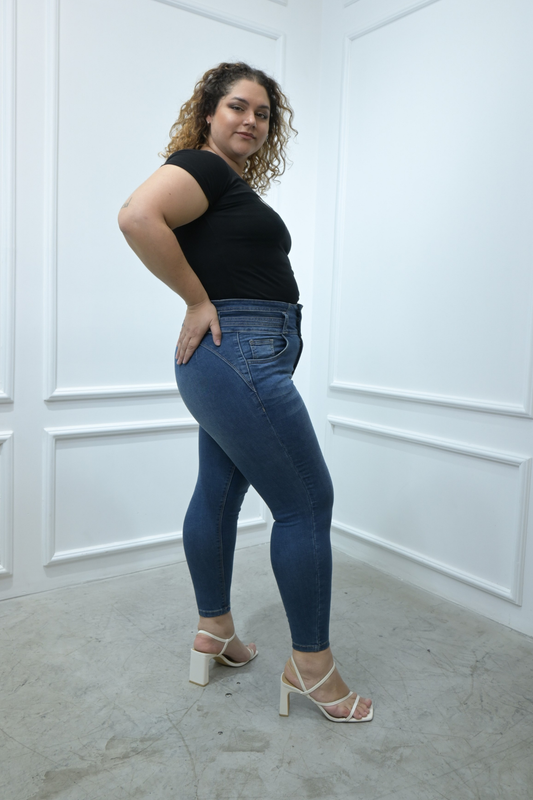 Skinny Xiomara Maíz