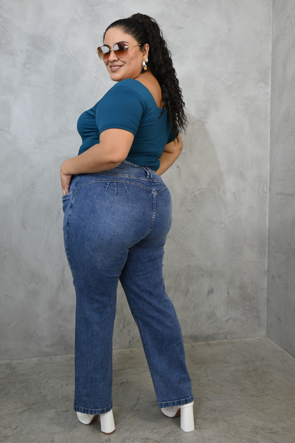 Jeans Corte Recto Alexa Azul Cenizo