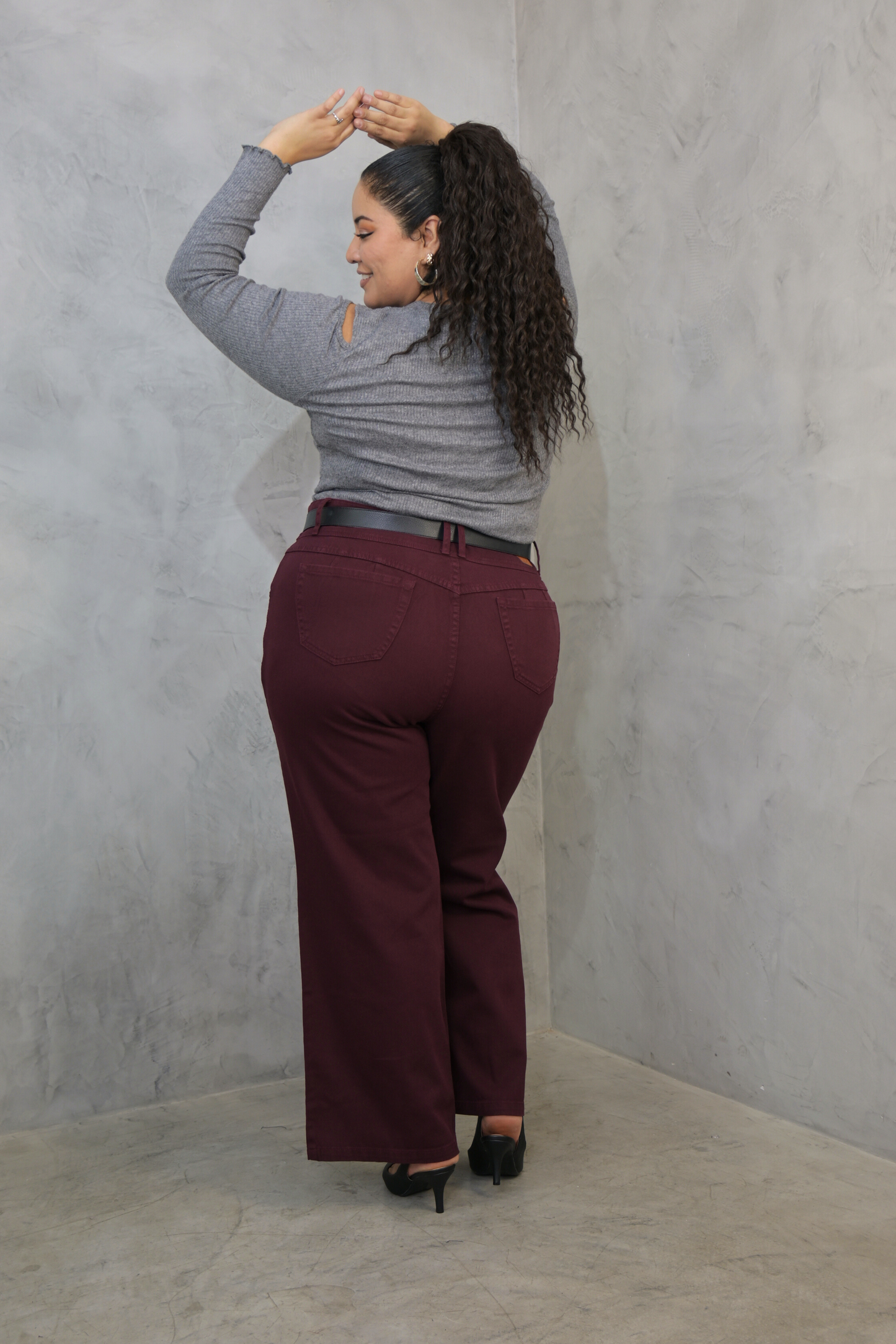 Jeans Corte Recto Gloria Vino
