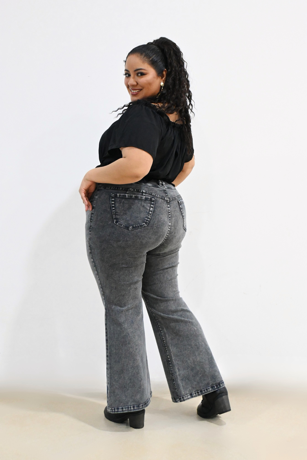Jeans Flare Liz Plomo