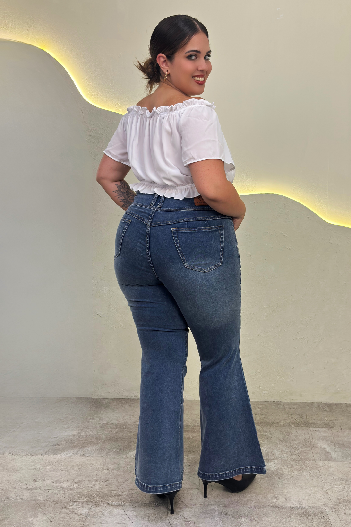 Jeans Flare Liz - Maíz Cenizo